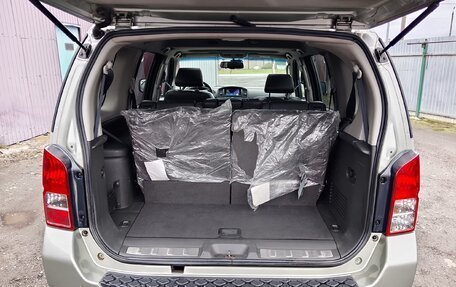 Nissan Pathfinder, 2011 год, 1 560 000 рублей, 16 фотография