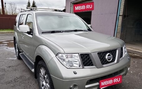 Nissan Pathfinder, 2011 год, 1 560 000 рублей, 3 фотография
