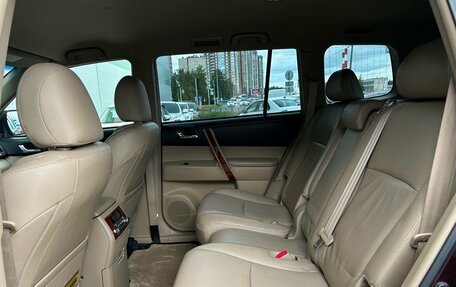 Toyota Highlander III, 2011 год, 1 997 300 рублей, 13 фотография