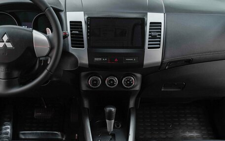 Mitsubishi Outlander III рестайлинг 3, 2010 год, 1 050 000 рублей, 10 фотография