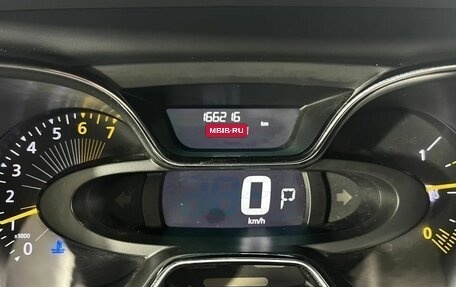 Renault Kaptur I рестайлинг, 2016 год, 1 365 000 рублей, 17 фотография