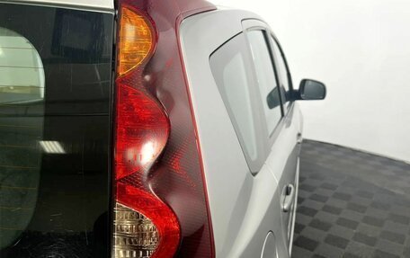 Nissan Note II рестайлинг, 2011 год, 660 000 рублей, 17 фотография