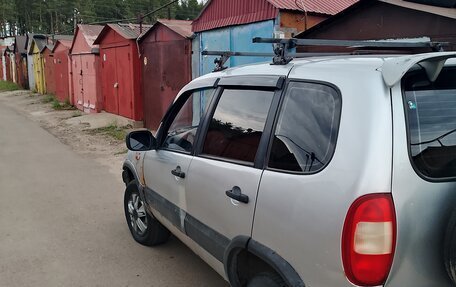 Chevrolet Niva I рестайлинг, 2004 год, 110 000 рублей, 1 фотография