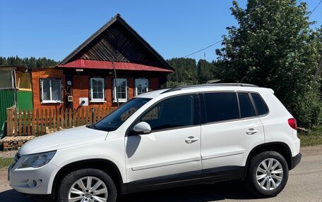 Volkswagen Tiguan I, 2010 год, 1 200 000 рублей, 1 фотография