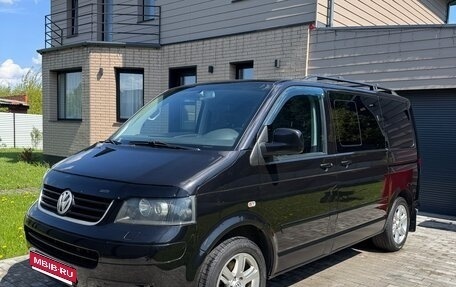 Volkswagen Multivan T5, 2008 год, 1 400 000 рублей, 1 фотография