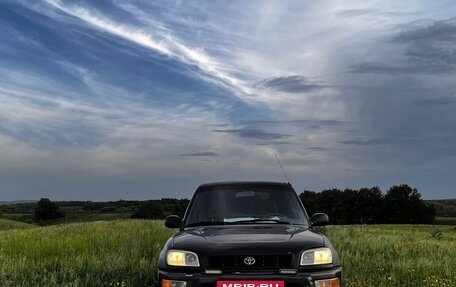 Toyota RAV4, 1999 год, 280 000 рублей, 1 фотография