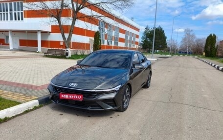 Hyundai Elantra, 2023 год, 2 250 000 рублей, 1 фотография