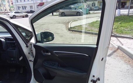 Honda Fit III, 2015 год, 1 010 000 рублей, 12 фотография