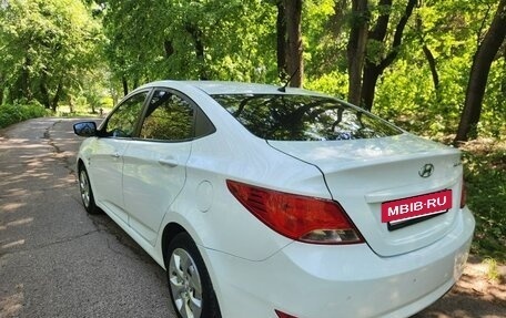 Hyundai Solaris II рестайлинг, 2016 год, 985 000 рублей, 9 фотография