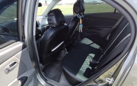KIA Rio II, 2010 год, 580 000 рублей, 10 фотография
