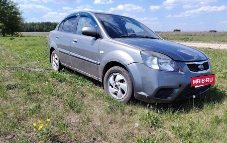 KIA Rio II, 2010 год, 580 000 рублей, 3 фотография