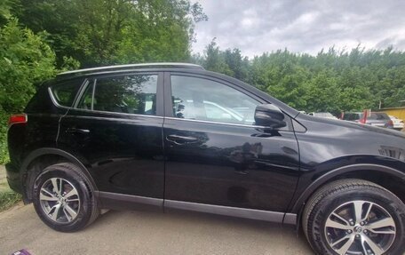 Toyota RAV4, 2018 год, 2 200 000 рублей, 6 фотография