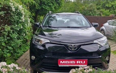 Toyota RAV4, 2018 год, 2 200 000 рублей, 7 фотография