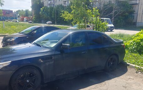 BMW 5 серия, 2003 год, 850 000 рублей, 3 фотография
