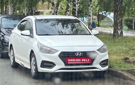 Hyundai Solaris II рестайлинг, 2017 год, 600 000 рублей, 4 фотография