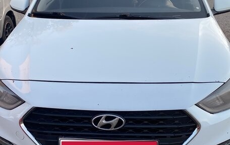 Hyundai Solaris II рестайлинг, 2017 год, 600 000 рублей, 2 фотография