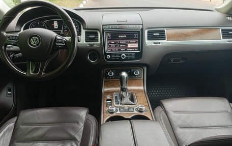Volkswagen Touareg III, 2017 год, 4 000 000 рублей, 14 фотография