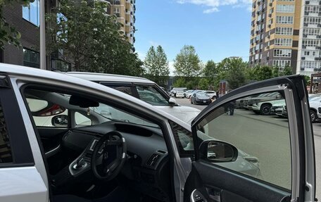 Toyota Prius, 2013 год, 1 135 000 рублей, 9 фотография