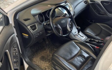Hyundai Avante, 2013 год, 990 000 рублей, 6 фотография