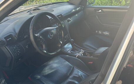 Mercedes-Benz C-Класс, 2005 год, 600 000 рублей, 7 фотография