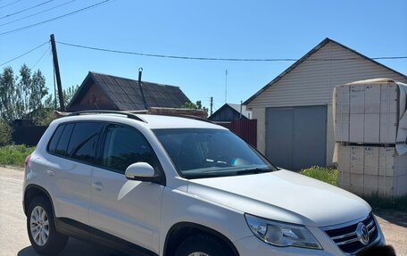 Volkswagen Tiguan I, 2010 год, 1 200 000 рублей, 2 фотография