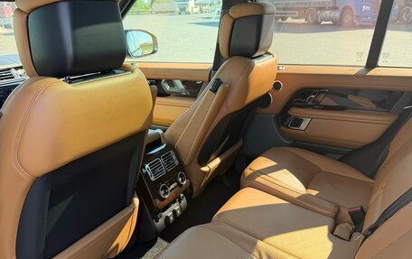 Land Rover Range Rover IV рестайлинг, 2018 год, 6 000 000 рублей, 7 фотография