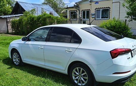 Skoda Rapid II, 2021 год, 1 800 000 рублей, 2 фотография