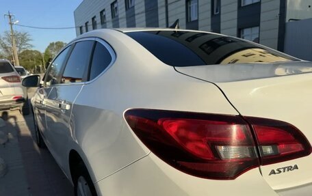 Opel Astra J, 2013 год, 840 000 рублей, 17 фотография