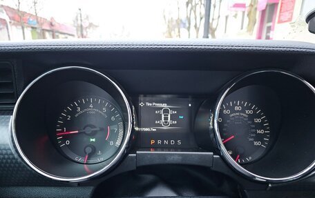 Ford Mustang VI рестайлинг, 2015 год, 2 900 000 рублей, 10 фотография