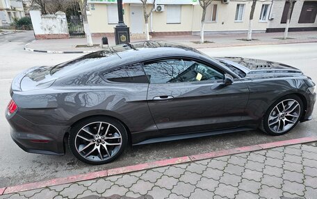 Ford Mustang VI рестайлинг, 2015 год, 2 900 000 рублей, 6 фотография