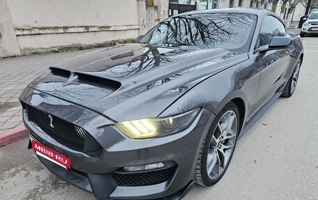 Ford Mustang VI рестайлинг, 2015 год, 2 900 000 рублей, 2 фотография