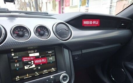Ford Mustang VI рестайлинг, 2015 год, 2 900 000 рублей, 11 фотография