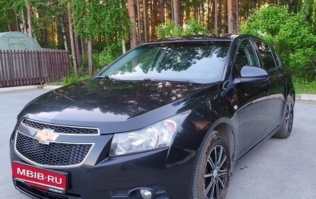 Chevrolet Cruze II, 2012 год, 700 000 рублей, 2 фотография