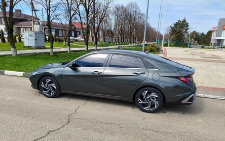 Hyundai Elantra, 2023 год, 2 250 000 рублей, 5 фотография