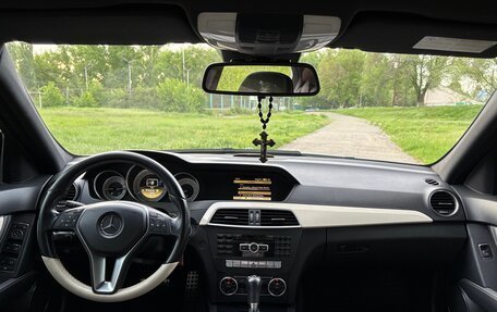 Mercedes-Benz C-Класс, 2011 год, 1 490 000 рублей, 13 фотография