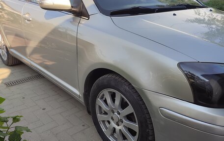 Toyota Avensis III рестайлинг, 2007 год, 750 000 рублей, 4 фотография