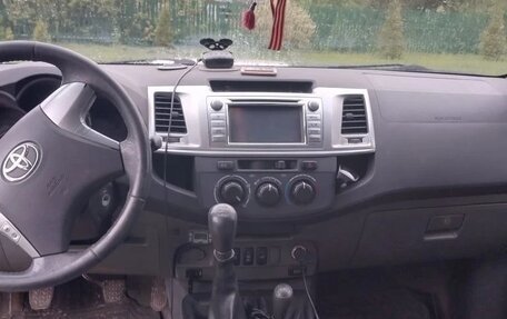 Toyota Hilux VII, 2011 год, 2 150 000 рублей, 4 фотография