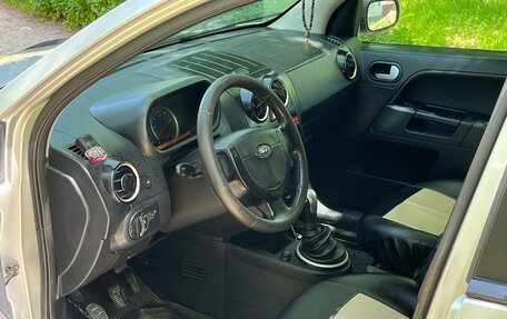 Ford Fusion I, 2004 год, 175 000 рублей, 7 фотография