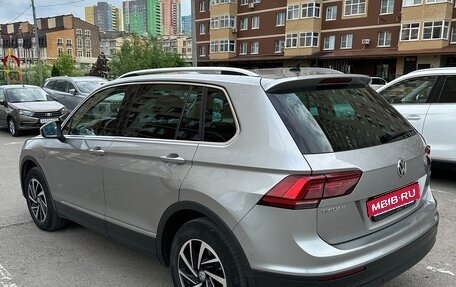 Volkswagen Tiguan II, 2018 год, 2 750 000 рублей, 4 фотография