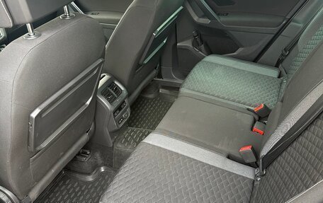 Volkswagen Tiguan II, 2018 год, 2 750 000 рублей, 16 фотография