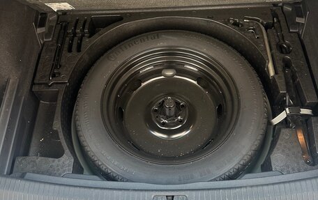 Volkswagen Tiguan II, 2018 год, 2 750 000 рублей, 13 фотография