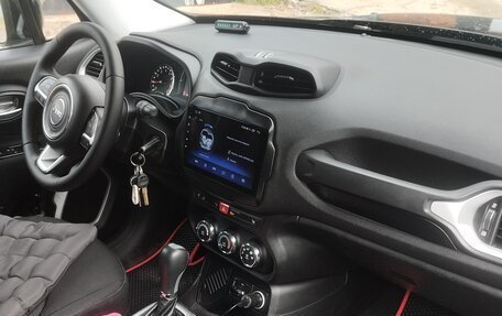 Jeep Renegade I рестайлинг, 2016 год, 1 350 000 рублей, 5 фотография