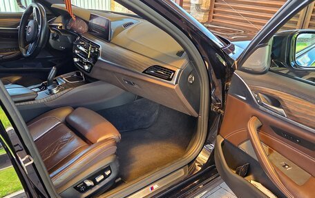 BMW 5 серия, 2018 год, 5 190 000 рублей, 17 фотография