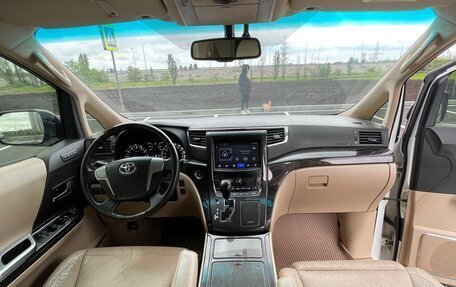 Toyota Alphard III, 2012 год, 2 550 000 рублей, 19 фотография