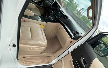 Toyota Alphard III, 2012 год, 2 550 000 рублей, 22 фотография