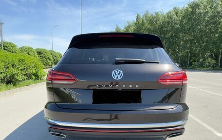 Volkswagen Touareg III, 2018 год, 4 750 000 рублей, 3 фотография