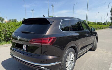 Volkswagen Touareg III, 2018 год, 4 750 000 рублей, 6 фотография