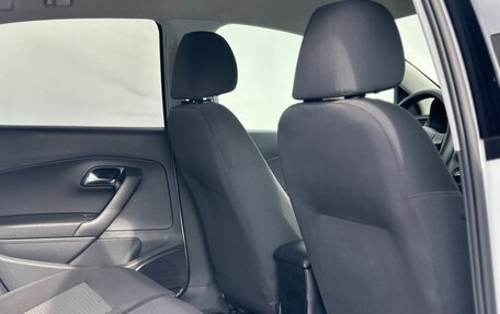 Volkswagen Polo VI (EU Market), 2011 год, 650 000 рублей, 12 фотография