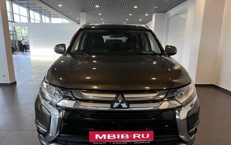 Mitsubishi Outlander III рестайлинг 3, 2018 год, 2 000 000 рублей, 5 фотография