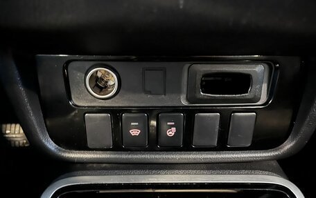 Mitsubishi Outlander III рестайлинг 3, 2018 год, 2 000 000 рублей, 31 фотография